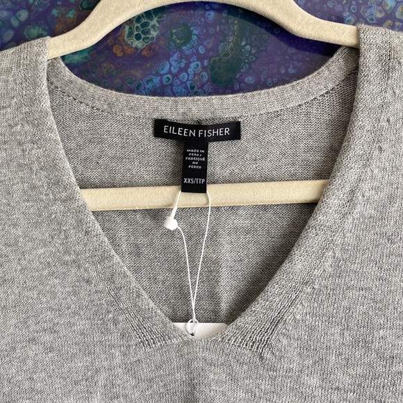 Cozy Luxury! EF V-Neck Box Top in Moon - Picture 2 of 6